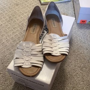 Like new condition Steve Madden sandals